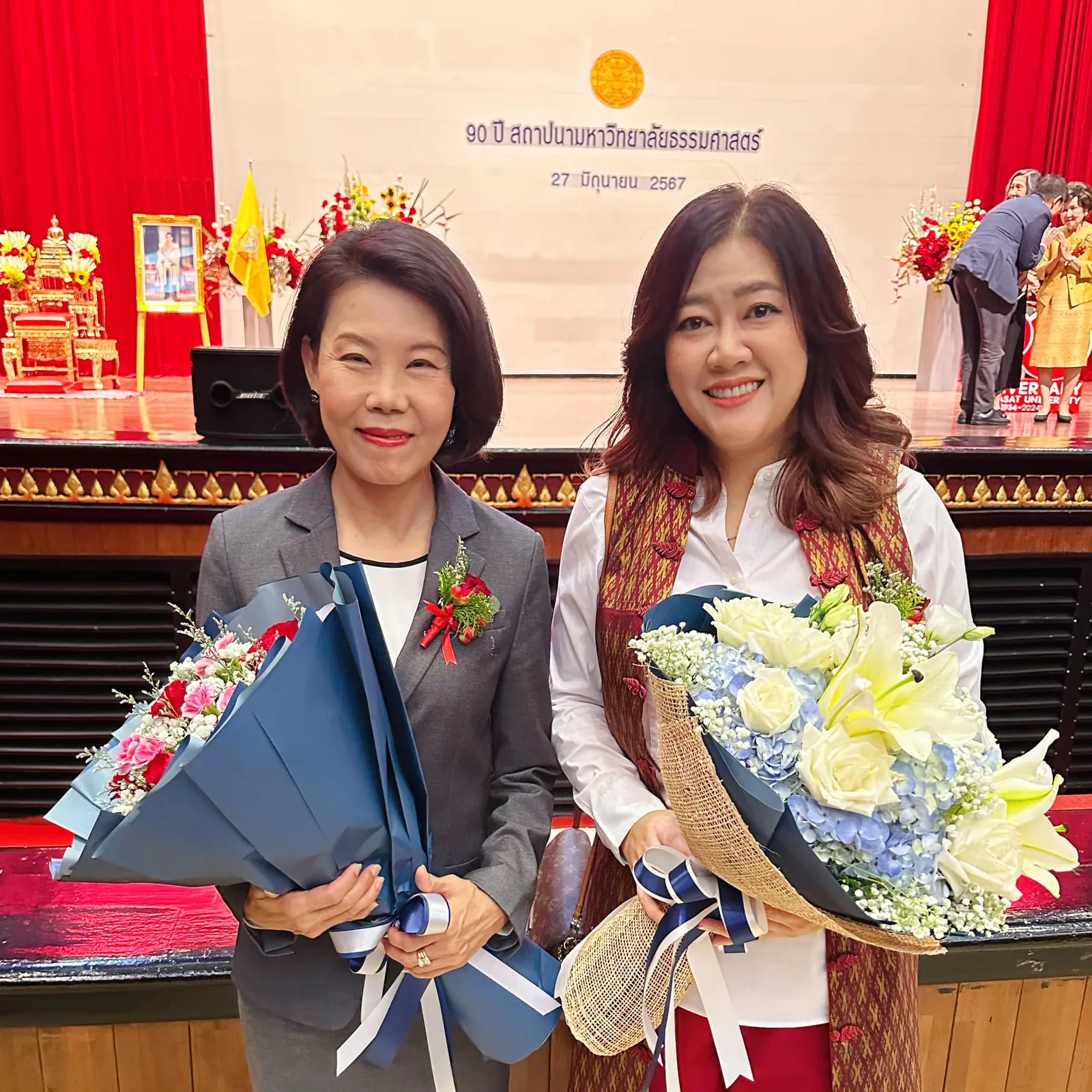รับมอบโล่เกียรติยศ ประเภทศิษย์เก่าดีเด่น มหาวิทยาลัยธรรมศาสตร์ ประจำปี 2567 4